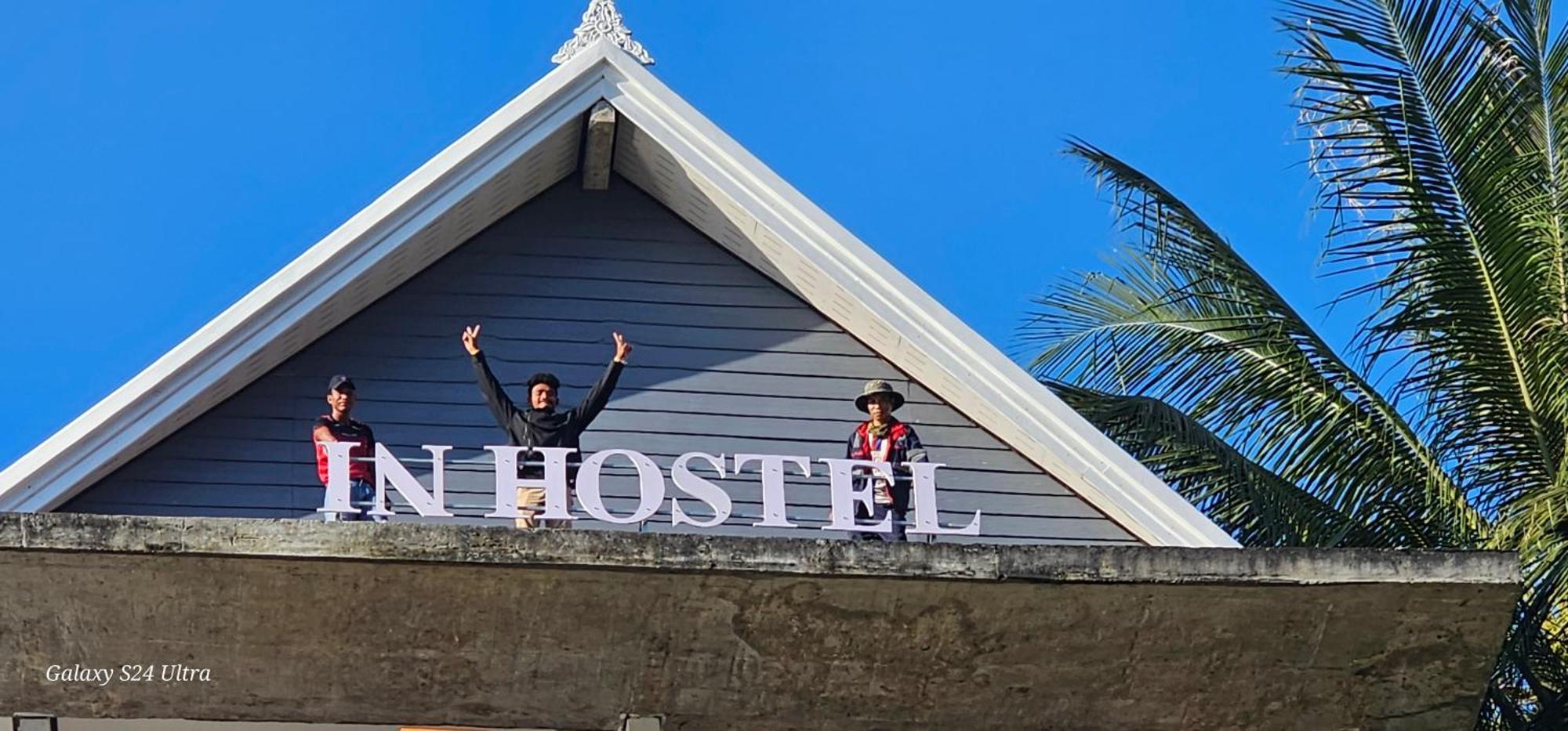 Inn Riverside Hostel Pb Muang Pakbèng Exteriör bild