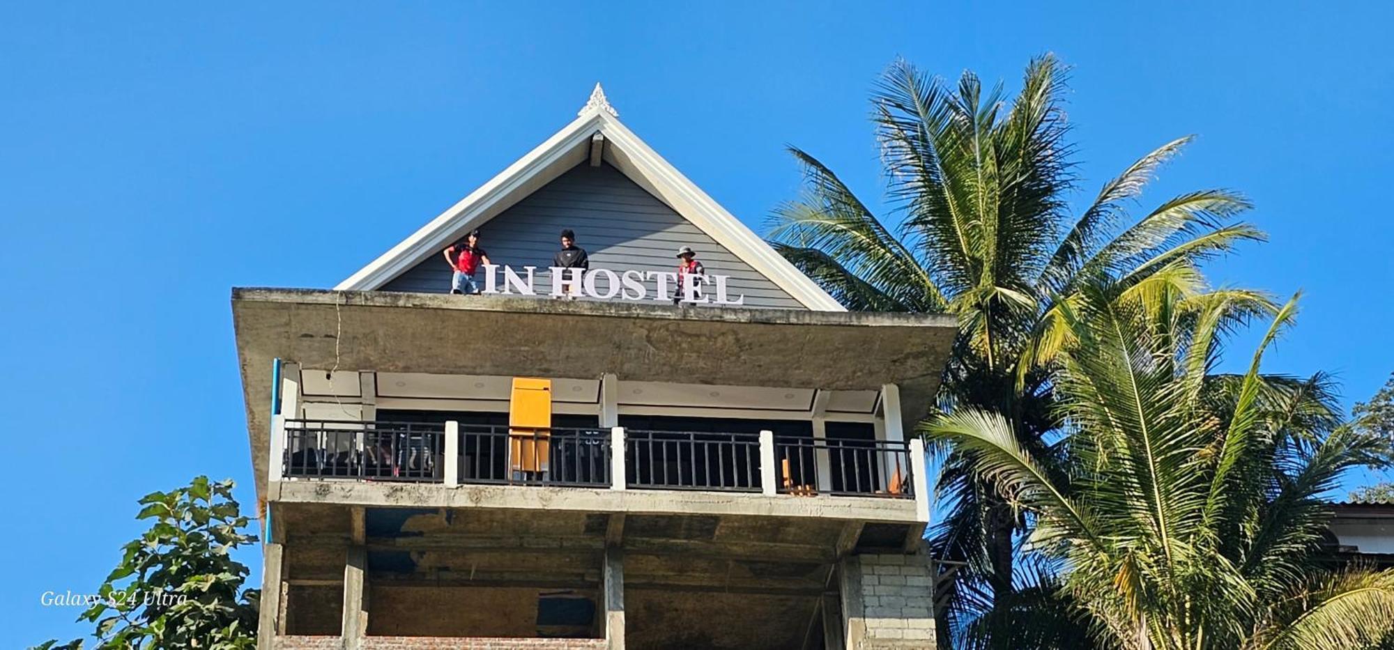 Inn Riverside Hostel Pb Muang Pakbèng Exteriör bild